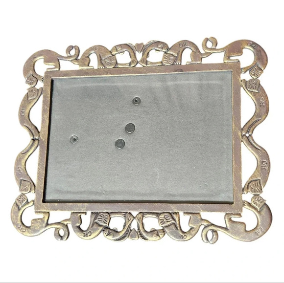 Other - Cat Heart Fish Metal Picture Frame 5" x 7"